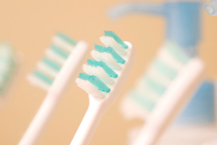 定期的なメンテナンスと歯磨きで歯周病予防を